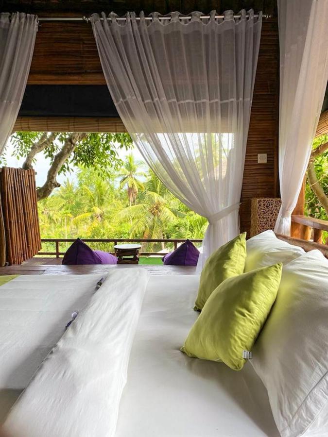 Gading Tree House Villa Batununggul Exterior photo