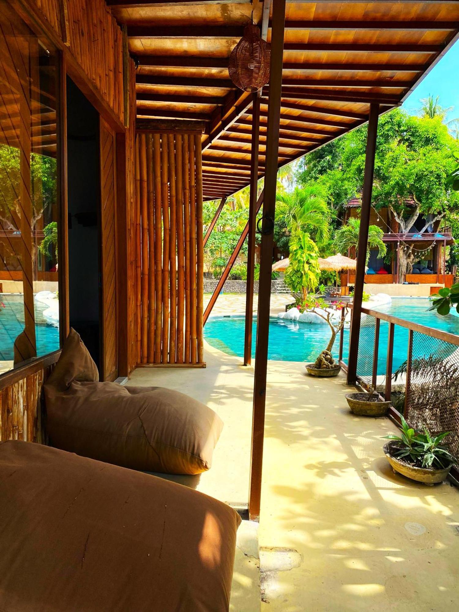 Gading Tree House Villa Batununggul Exterior photo